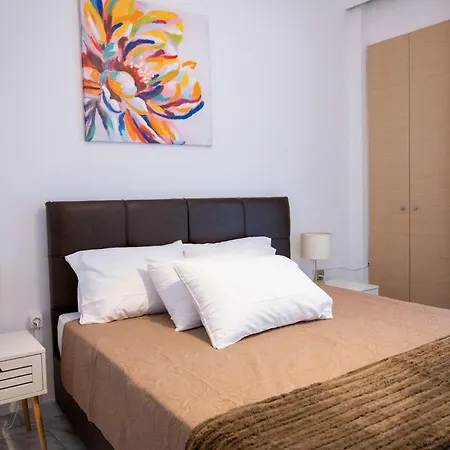 Lion's Nesst * Selanik